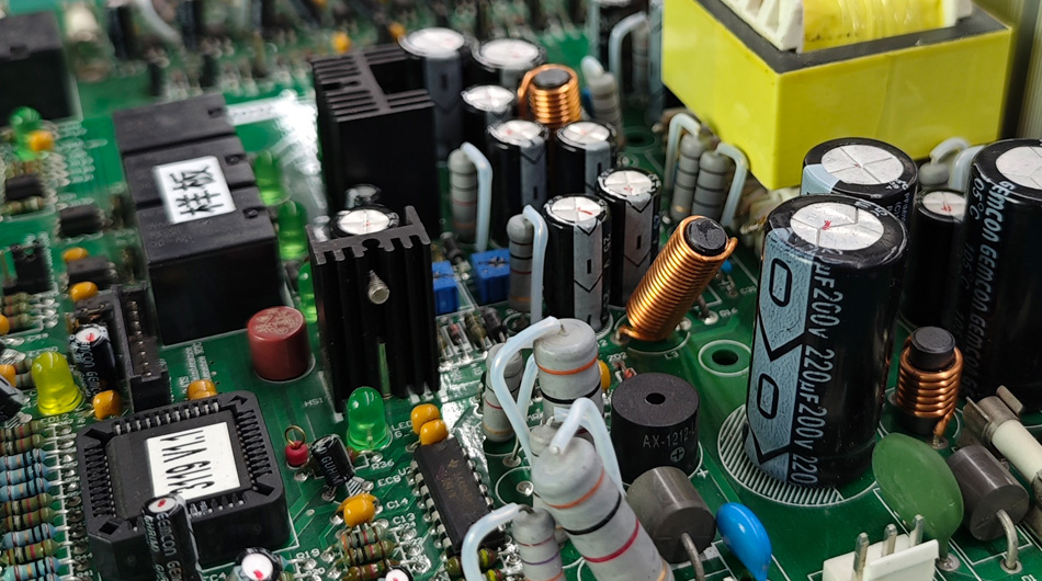 Tác động của cơ chế giao tiếp đa kênh của các nhà máy PCBA tới hoạt động hỗ trợ khách hàng