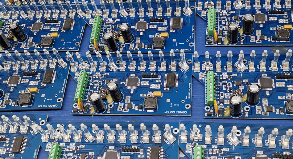 Việc quản lý mua sắm linh kiện của các nhà máy PCBA ảnh hưởng như thế nào đến thời gian giao hàng?